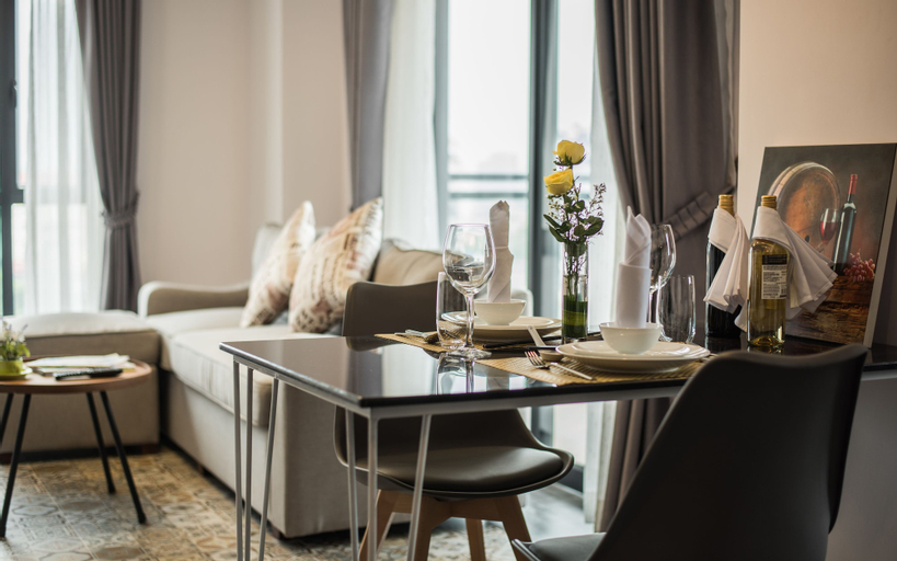 Dining Room 29