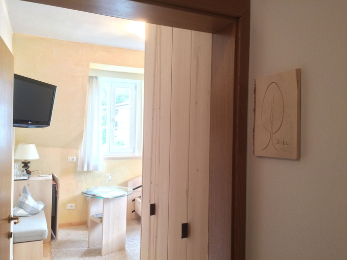 Bedroom 3, Hotel Villa Freiheim, Bolzano