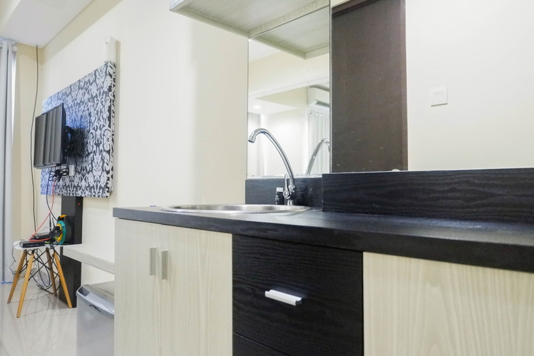 Others 3, Cozy Studio at Tamansari Papilio Apartment, Surabaya