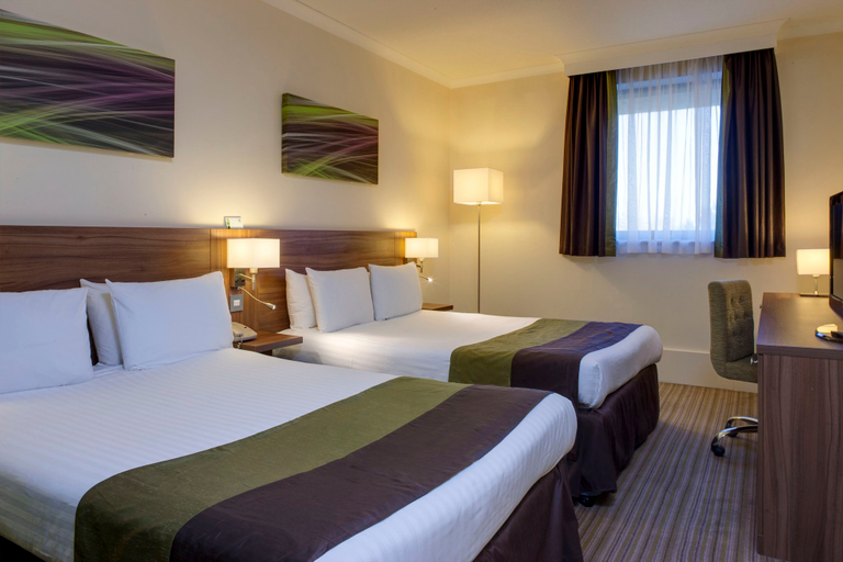 Bedroom 4, Holiday Inn LEAMINGTON SPA - WARWICK by IHG, Warwickshire