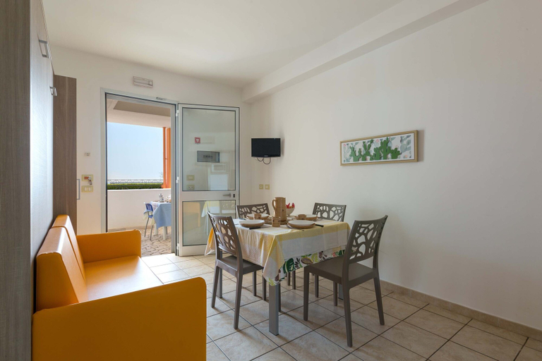 Dining room, 2832 Residence Solaris - Bilo Comfort PT Fronte Mare by Barbarhouse, Lecce