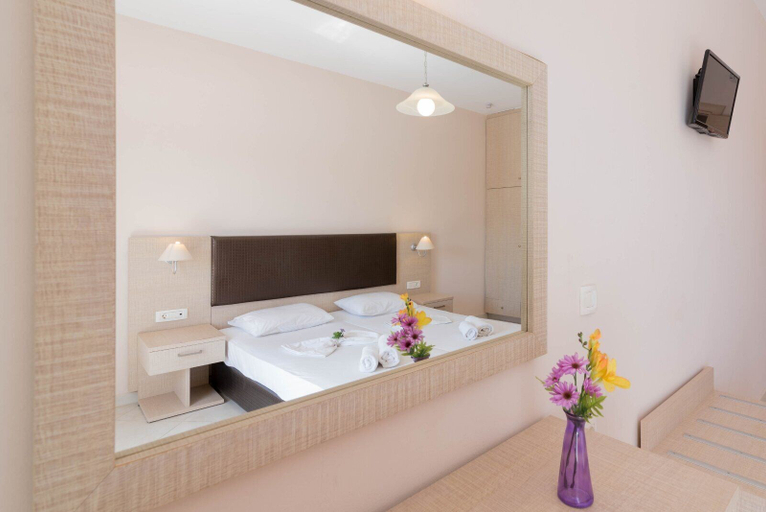 Bathroom 5, Yakinthos Hotel, Ionian Islands