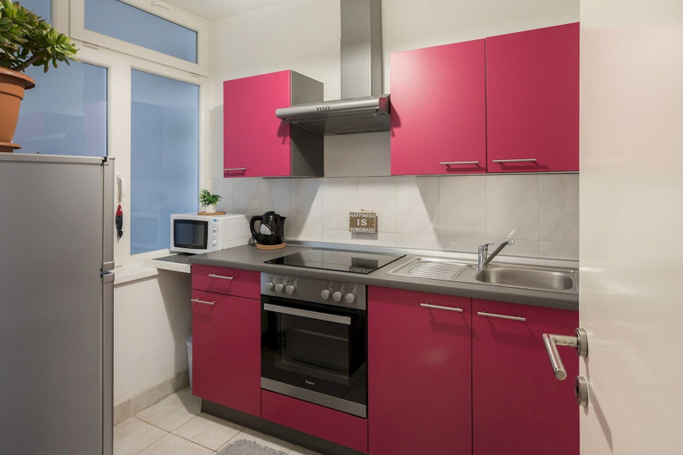Others 3, Modern Apartment few Steps From Main Square!, Zagreb