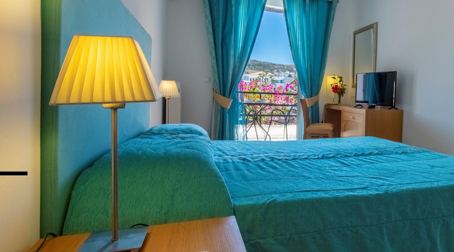 Bedroom 5, Skala Hotel, South Aegean