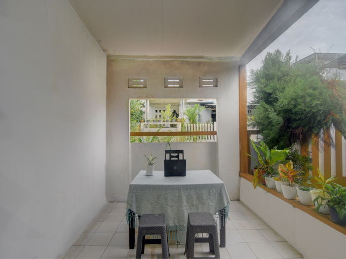 Public Area 3, OYO 92714 Miracle Kost, Manado