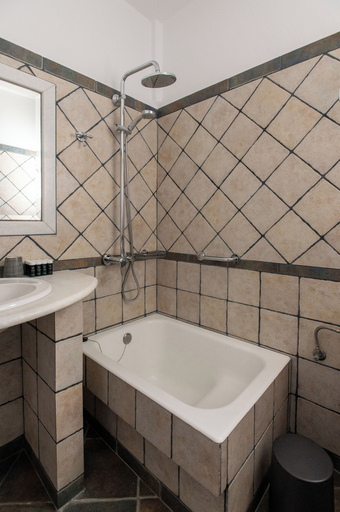 Bathroom 5, Sea Lilies Suites, South Aegean