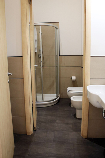 Bathroom 4, Residence Arco Antico, Syracuse