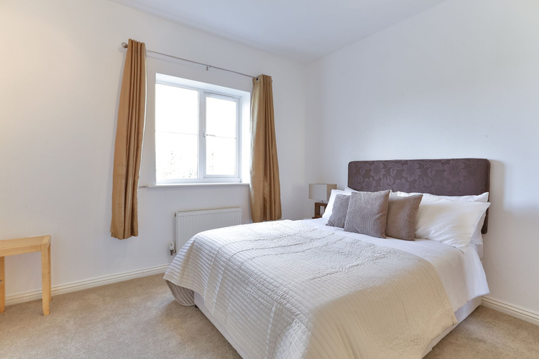 Bedroom 2, Austin David Apartments - Classic 2 Bed, London