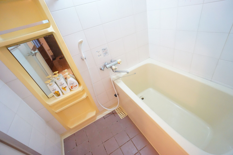 Bathroom 2, Terry's Apartment Shinsaibashi East I G13B, Osaka
