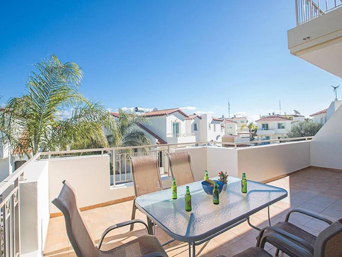 Others 4, Apt Faye, Beautiful 2bdr Pernera Apartment