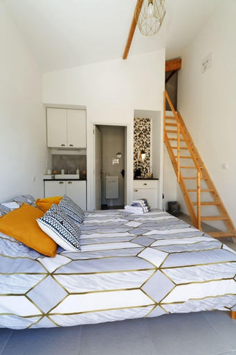 Bedroom 3, Le Cocon de Lily, Gironde