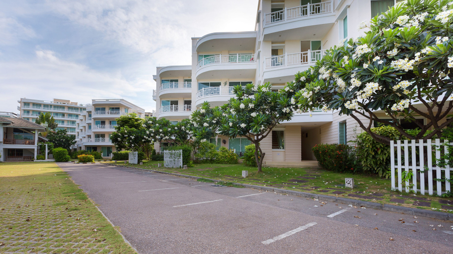 Exterior & Views 2, Baan Poolom Beachfront Condominium, Hua Hin