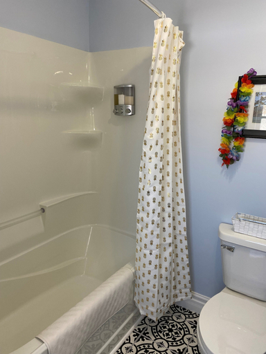 Bathroom 3, Seabank House Bed and Breakfast, Pictou