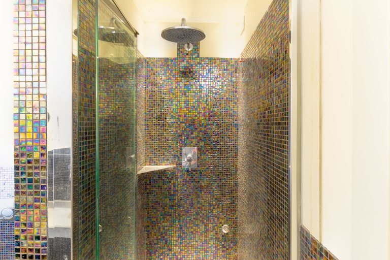 Bathroom 4, Il Convento dei Fiori di Seta, Bologna