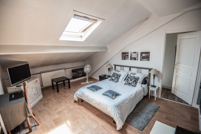 Bedroom 3, Les Tuileries de Chanteloup, Dordogne