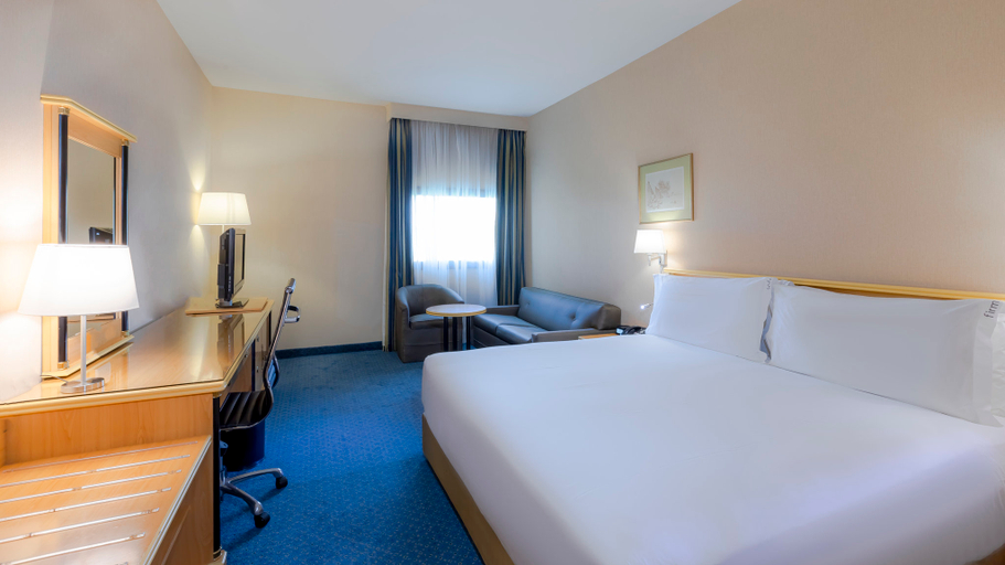 Bedroom 4, Holiday Inn YANBU by IHG, Yanbu