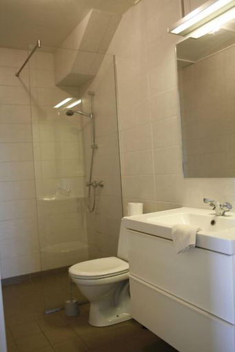 Bathroom 3, Brekkulækur Guesthouse, Húnaþing vestra