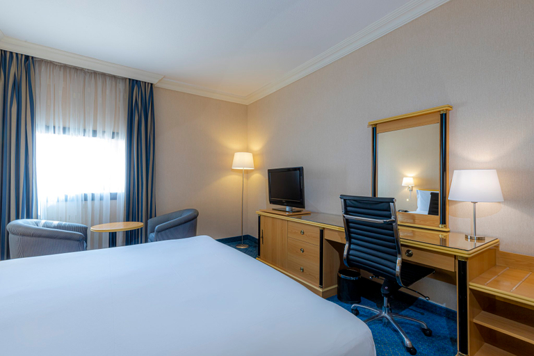 Bedroom 4, Holiday Inn YANBU by IHG, Yanbu