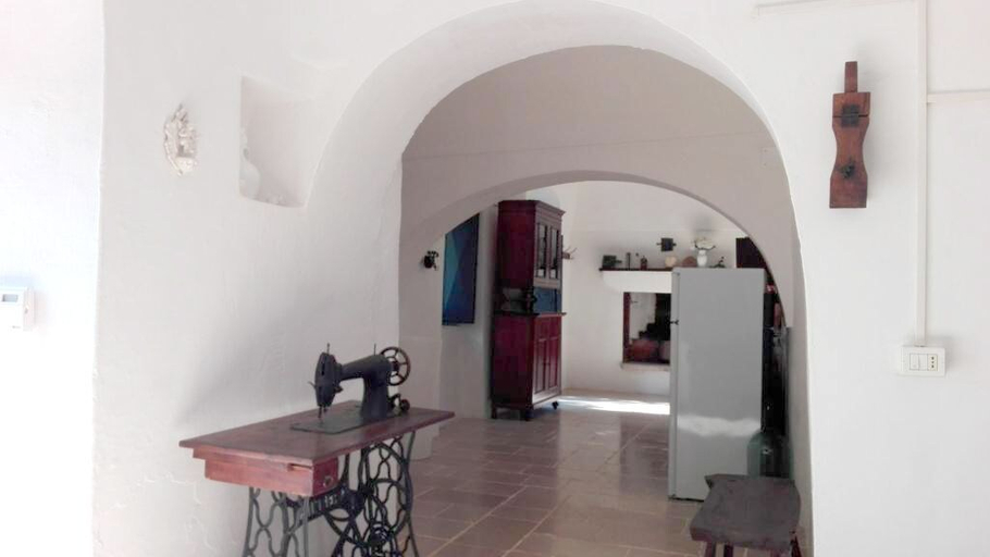 Room amenity 3, Trullo Giampiero, Brindisi