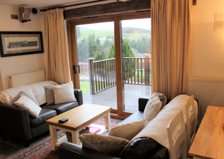 Others 5, Dee Valley Cottages, Denbighshire
