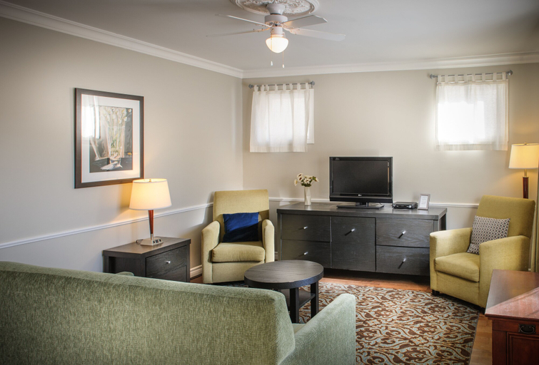 Others 4, Moncton Suites - 267 Universite Ave, Westmorland