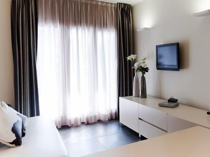 Bedroom 4, Home Club Suite Hotel, Cosenza
