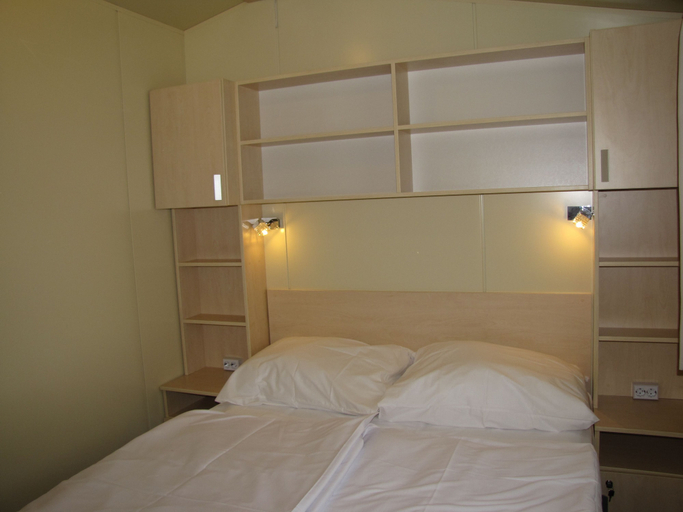 Bedroom 3, Balatontourist Füred Kemping&Üdülőfalu, Balatonfüred