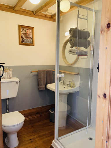 Bathroom 4, Riverside B & B, North Yorkshire