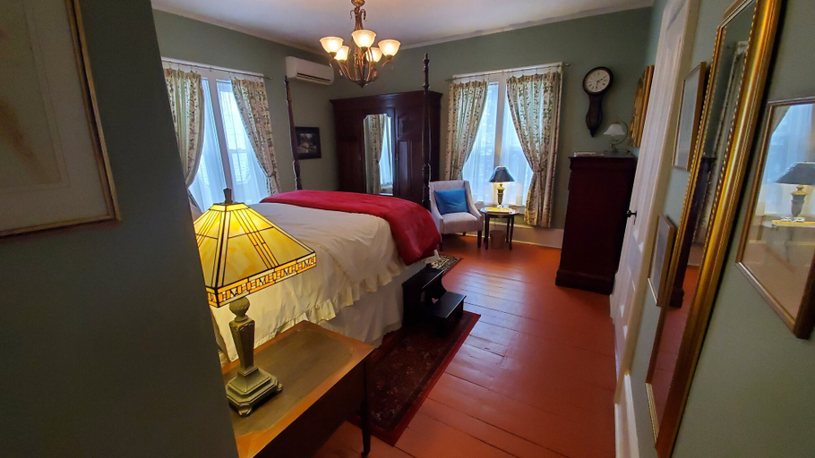 Bedroom 3, The Lark & Loon Inn, Annapolis