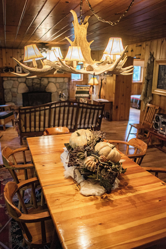 Food & Drinks 5, Cozy Riverside Getaway Pine Bend Cottage, Crawford