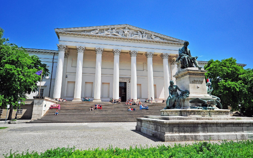 Nearby Landmark 4, MT Suites ApartHotel, Budapesti