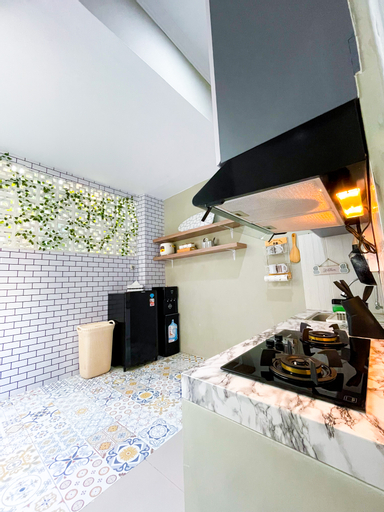 Dining Room 7