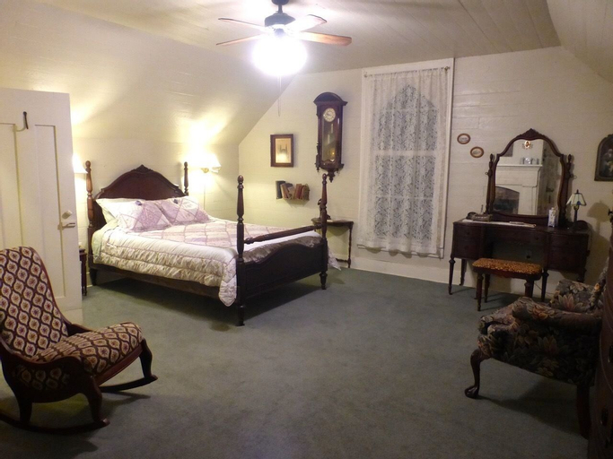 Bedroom 3, Mulberry Lavender Farm and B&B, Lincoln