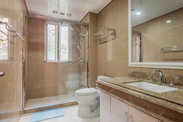 Bathroom 3, Central Park, Suzhou