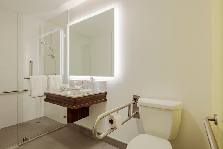 Bathroom 5, Holiday Inn QUITO AIRPORT by IHG, Quito