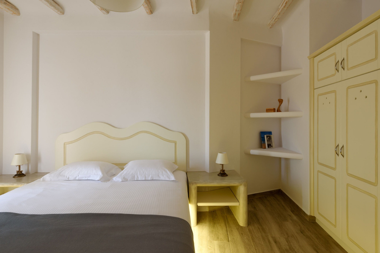 Bedroom 4, Ikies Santo Filoxenia, South Aegean
