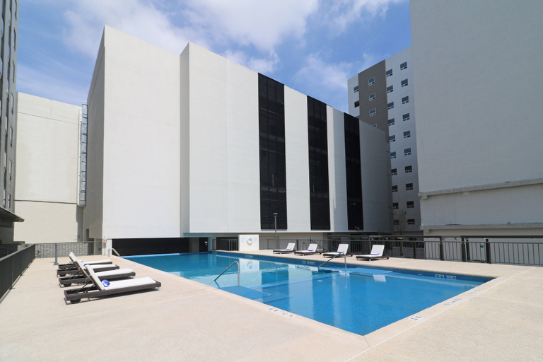 Sport & Beauty 3, Holiday Inn & Suites MONTERREY APODACA ZONA AIRPORT by IHG, Apodaca