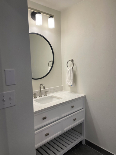 Bathroom 5, Ramada by Wyndham Studio Suites Dothan, Houston