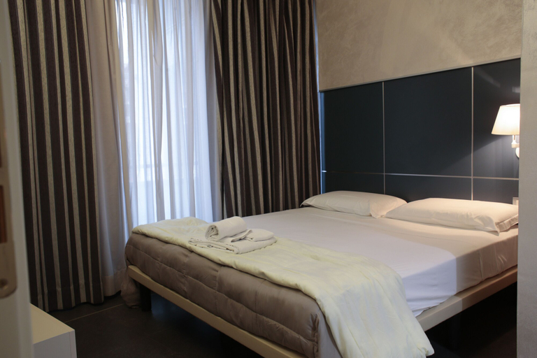 Bedroom 4, Home Club Suite Hotel, Cosenza