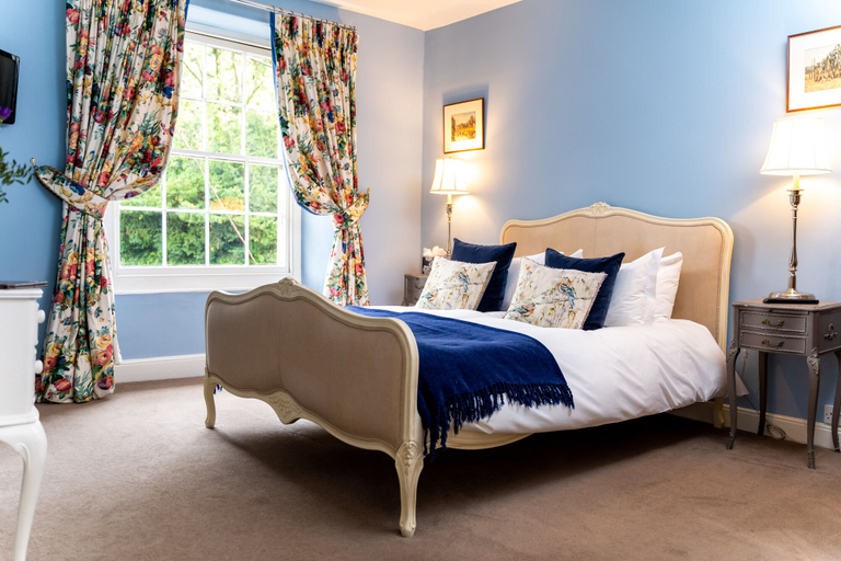 Bedroom 2, The Oakhill Inn, Somerset