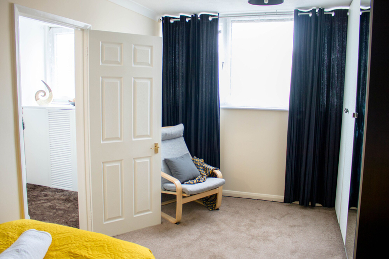 Others 4, Spacious 5-bed House! Tilbury! Free Parking!, Thurrock