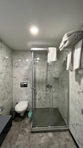 Bathroom 4, Uptown Buyuk Anadolu Girne
