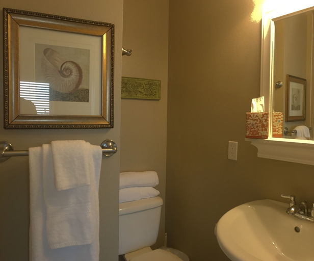 Bathroom 4, Blue Waters Treasure Island, Pinellas