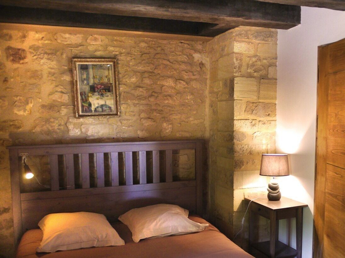 Bedroom 2, Maison Linol, Dordogne