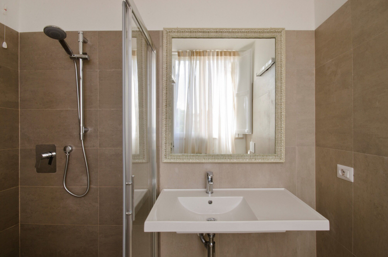 Bathroom 5, Villa del Sole Siena, Siena