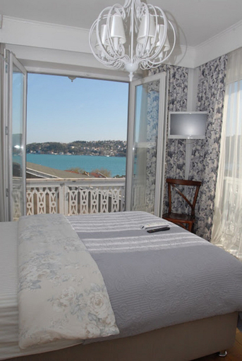 Room 5, Dzg House, Sarıyer