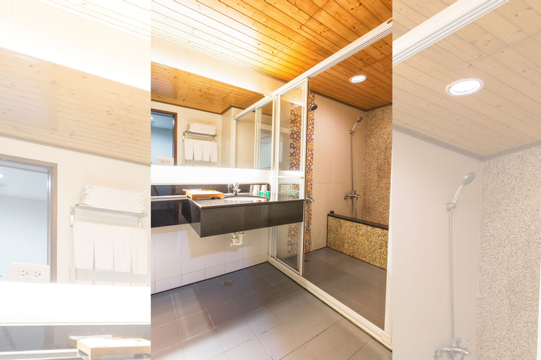 Bathroom 3