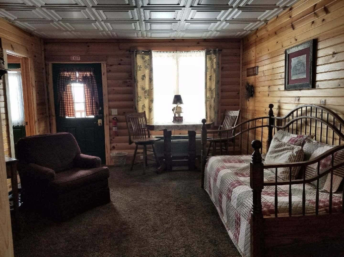 Others 5, Amish Blessings Cabins, Holmes