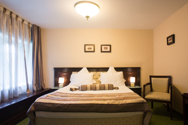 Bedroom 2, Vila Economat, Sinaia