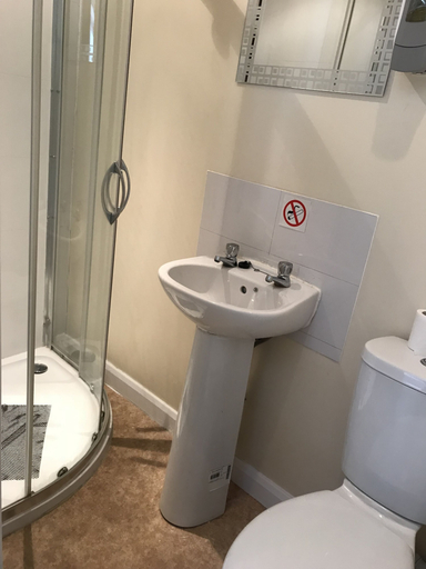 Bathroom 4, Black Bull Inn, North Lincolnshire